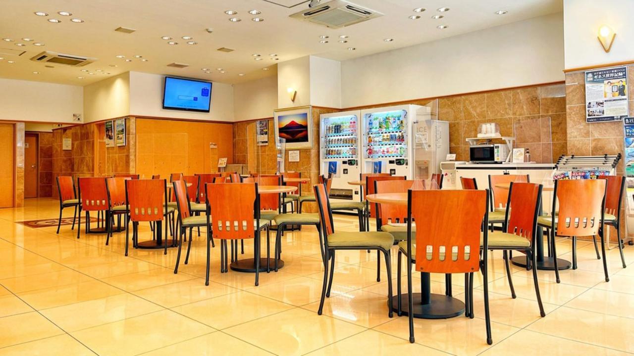 Toyoko Inn Kokura-Eki Minami-Guchi Kitakyushu Exterior photo